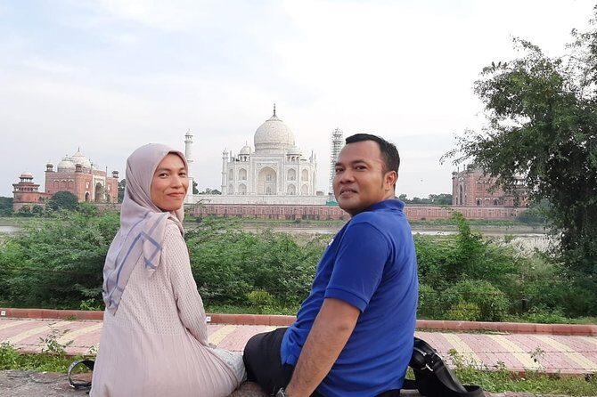 Taj Mahal Tour For couple - Who Will Love This Tour?