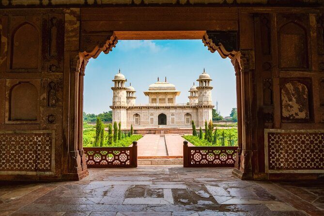 Taj Mahal Tour from Delhi by Express Train (Viator Award Winner) - The Experience: What You Can Expect