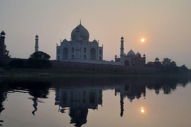 Taj Mahal Virtual Tour - Why We Love It