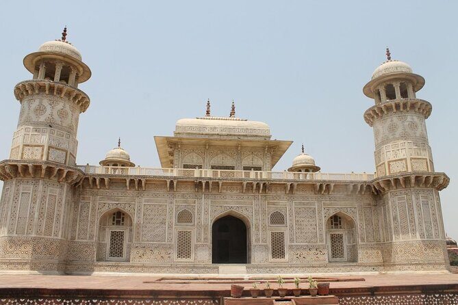 Tajmahal Full day Tour by tuk tuk - Key Points