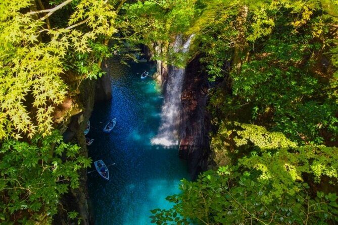 Takachiho Gorge Miyazaki Day Private Tour From Fukuoka - Who Should Consider This Tour?