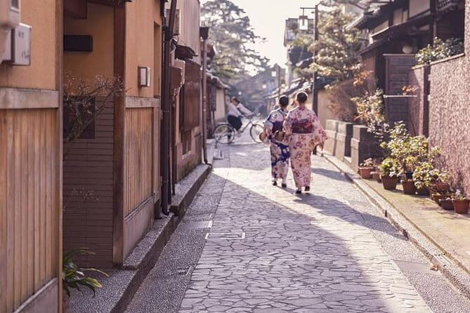 Takayama, Shirakawago & Kanazawa 3 - Day Tour - An In-Depth Look at the 3-Day Tour