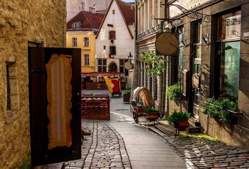 Tallinn: Guided Old Town Historical Walking Tour - Who Should Book This Tour?