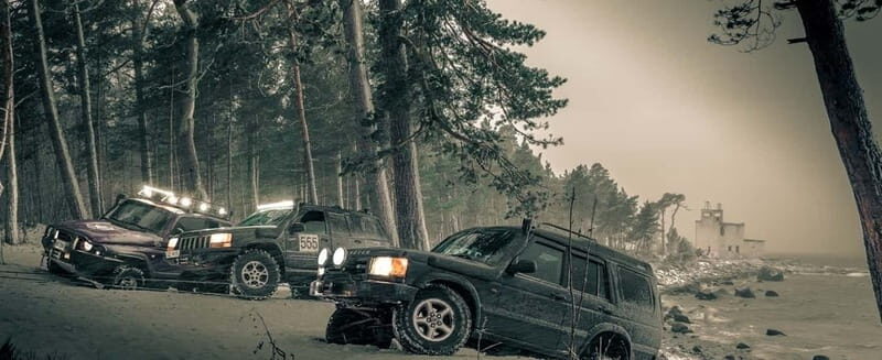 Tallinn: Off-Road Estonian Forests and Coast Safari - Taking a Break: Seaside Snack and Wine