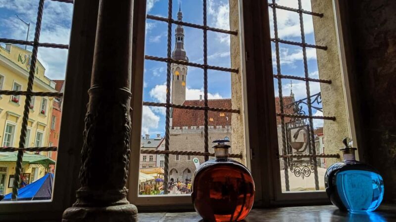 Tallinn: Old Town Private & Personalized Walking Tour - Key Points