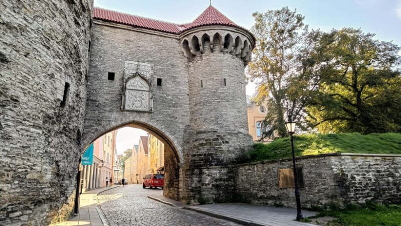 Tallinn: Old Town Private & Personalized Walking Tour - Who Should Consider This Tour?