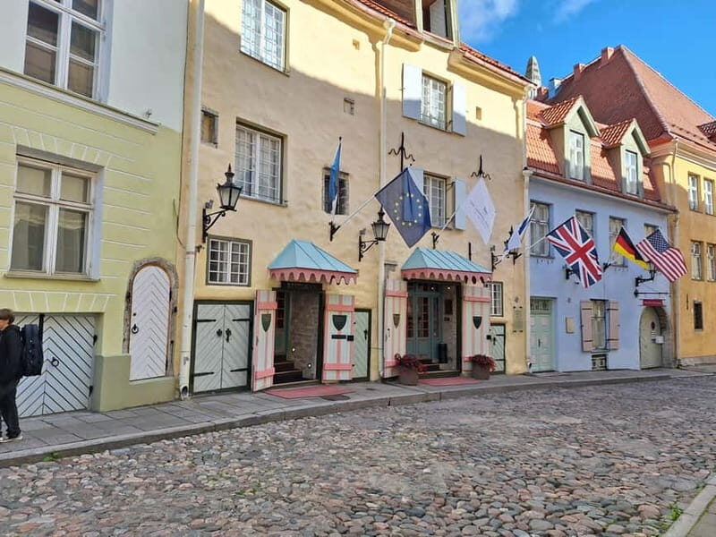 Tallinn: Private Guided Walking Tour of the Medieval City - An In-Depth Look at the Tour Experience