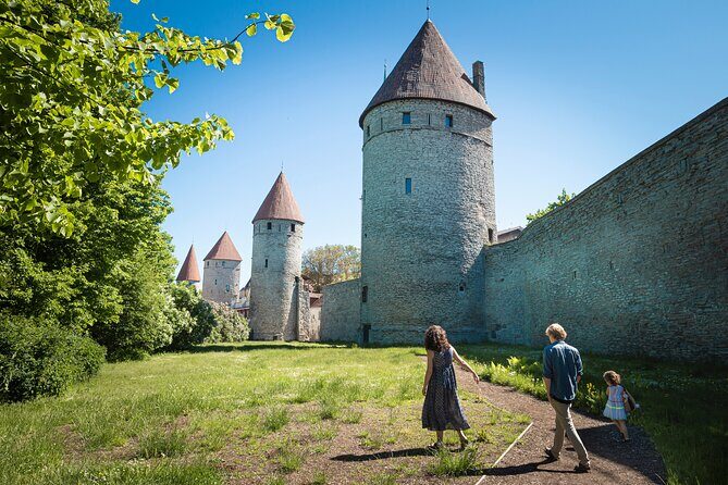 Tallinn Private Photoshoot Tour - FAQ