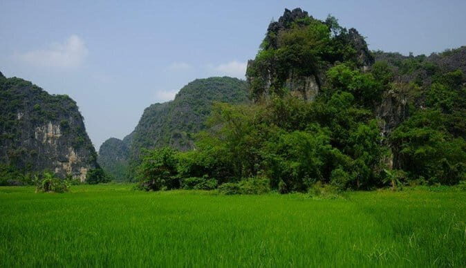 Tam Coc Hoa Lu Ancient Capital Deluxe Tour depart from Hanoi Old Quarter - Key Points