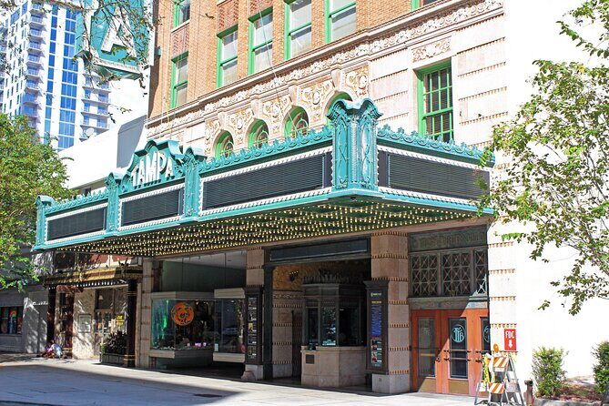 Tampa Florida Scavenger Hunt Walking Tour - Authentic and Affordable