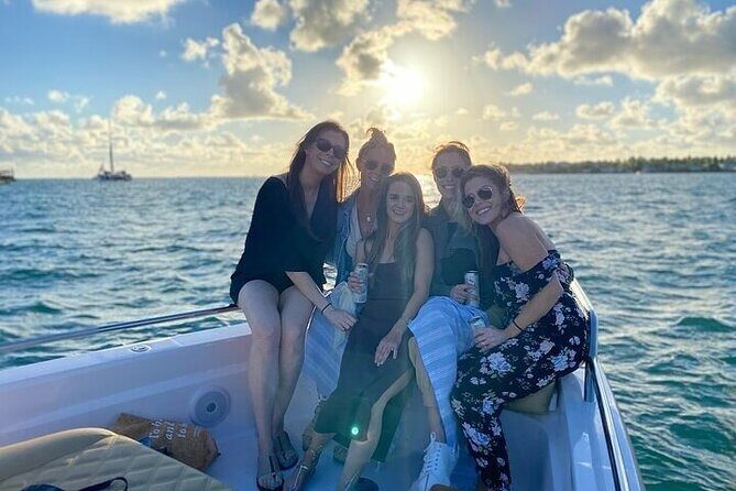 Tampa Luxury Private Charter Rental: 38' Boat Rental with Captain - A Deep Dive into the Experience
