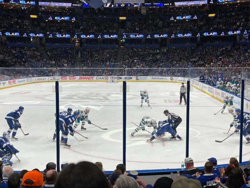 Tampa: Tampa Bay Lightning Ice Hockey Game Ticket - An In-Depth Look at the Tampa Bay Lightning Experience