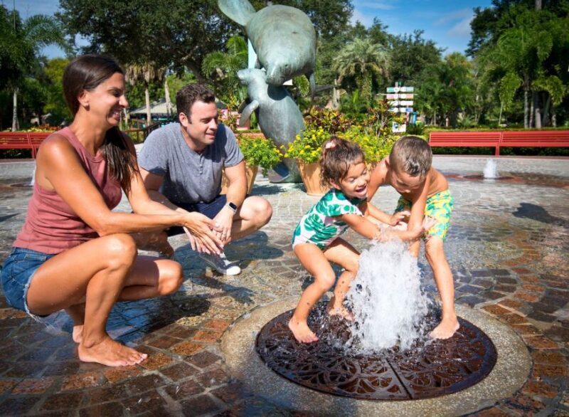 Tampa: ZooTampa at Lowry Park Entry Ticket - A Look Inside ZooTampa at Lowry Park