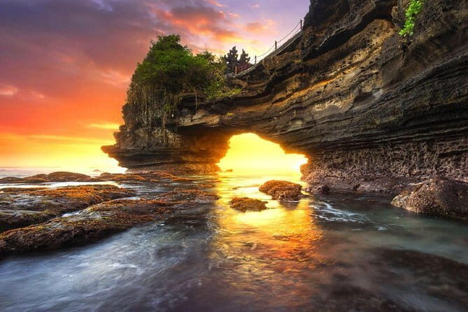 Tanah Lot Sunset Tour - Exploring the Bali Tanah Lot Sunset Tour: A Complete Guide