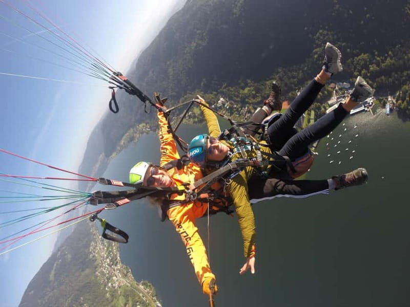 Tandem flight: Paragliding panorama tandem flight - The Sum Up