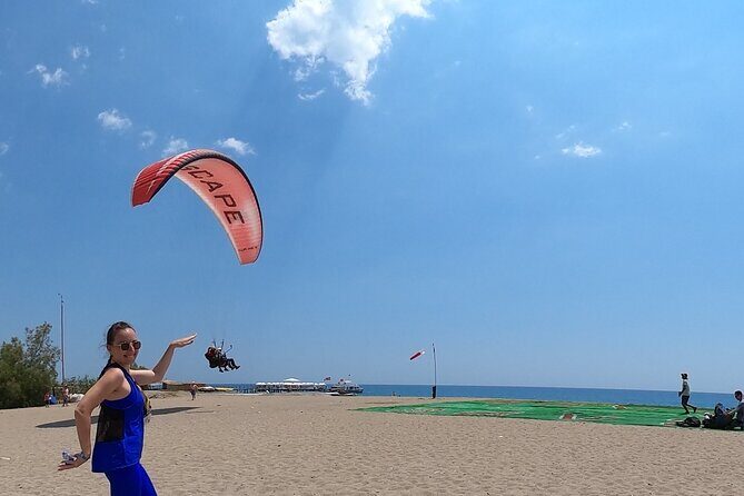 Tandem Paragliding Flight with Cable Car Transfer to Kemer Region - Why Do Travelers Love This Tour?