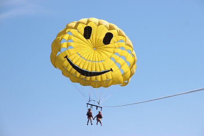 Tandem Parasailing Experience in Kelowna - What to Expect During Your Kelowna Parasailing Adventure