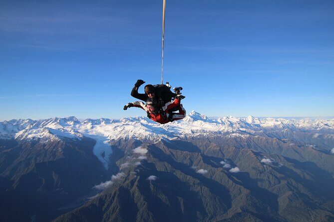 Tandem Skydive 16,500ft from Franz Josef - An In-Depth Look at the Franz Josef Skydiving Experience