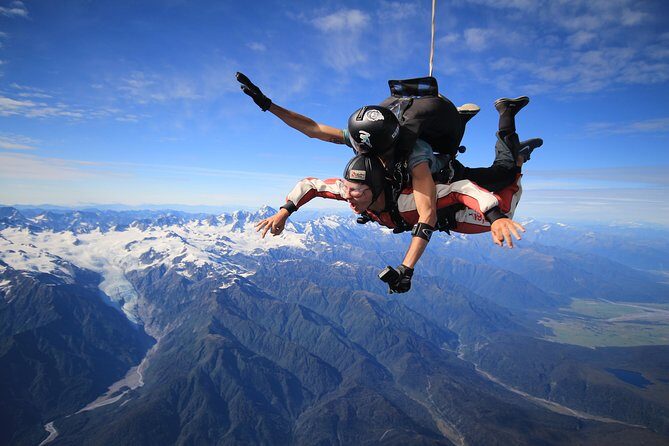 Tandem Skydive 18,000ft from Franz Josef - An In-Depth Look at the Experience