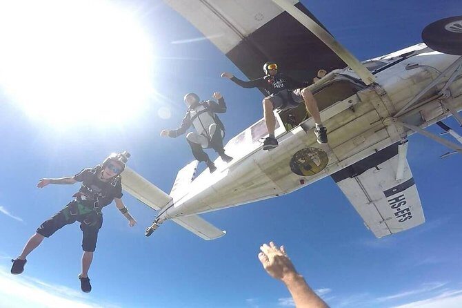 Tandem Skydiving : Thai Sky Adventures Pattaya with Return Transfer - Why This Skydiving Tour Offers Great Value