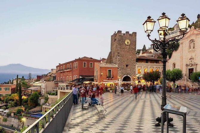 Taormina and Castelmola private and guided tour with Arancino - FAQ