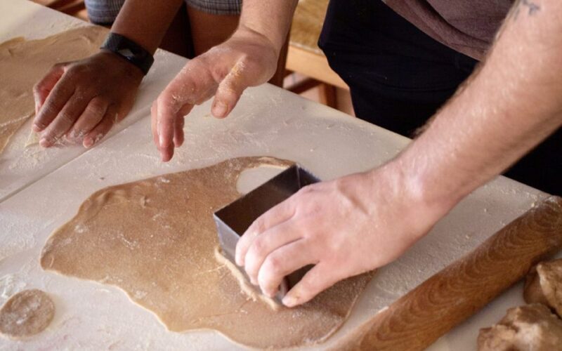 Taormina: Cannolo Cooking Class with Completion Certificate - The Setting and Group Dynamics