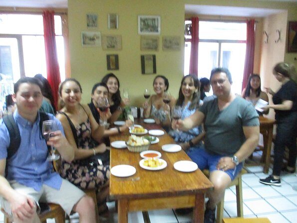 Tapas and history tour ending with churros with chocolate - FAQs