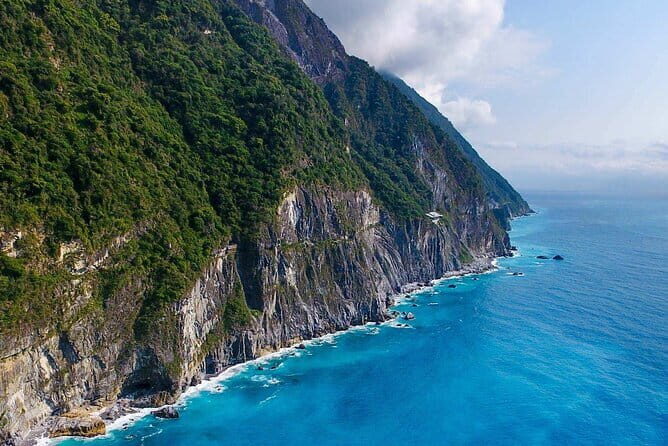 Taroko, Qingshui Cliffs & Qixingtan Day Tour | From Hualien - Key Points