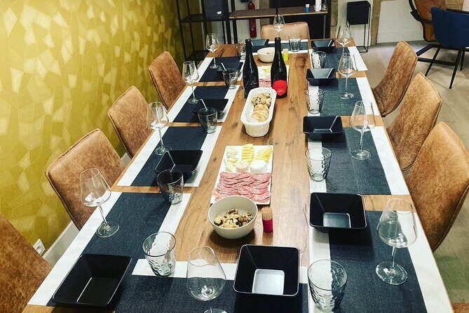 Taste Lyons Local Wines & Explore Hidden Traboules - Who Will Love This Tour