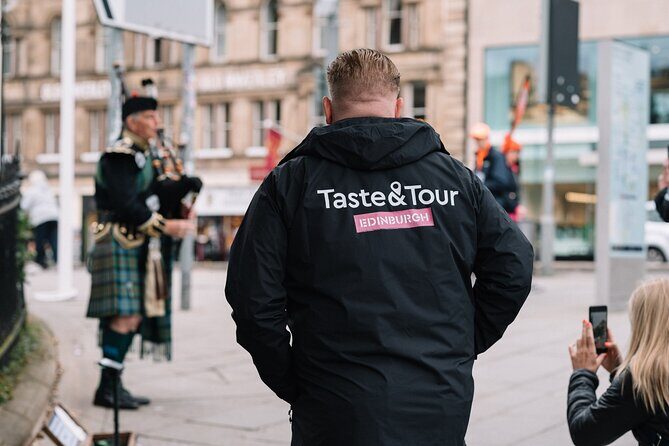 Taste & Tour: Edinburgh Food Tour with Drinks - Key Points
