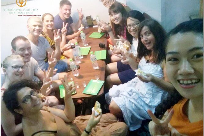 Tasting 8 Different Hanoi Street Foods at Noon Time - The Experience from the Reviews
