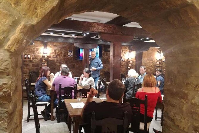 Tasting of 5 Wines - Why This Tour Is Worth Considering