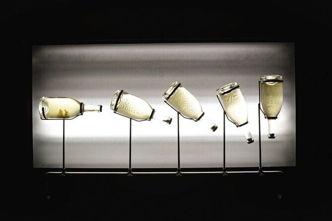 Tasting "The secret of bubbles - do you know the differences"? - A Deep Dive into the Experience