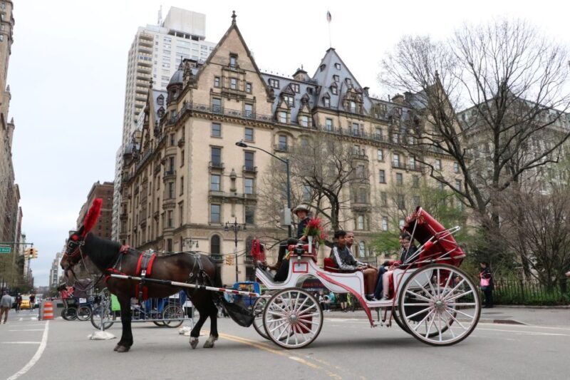 Tavern on the Green PickUp&DropOff With Horse Carriage Ride - FAQ