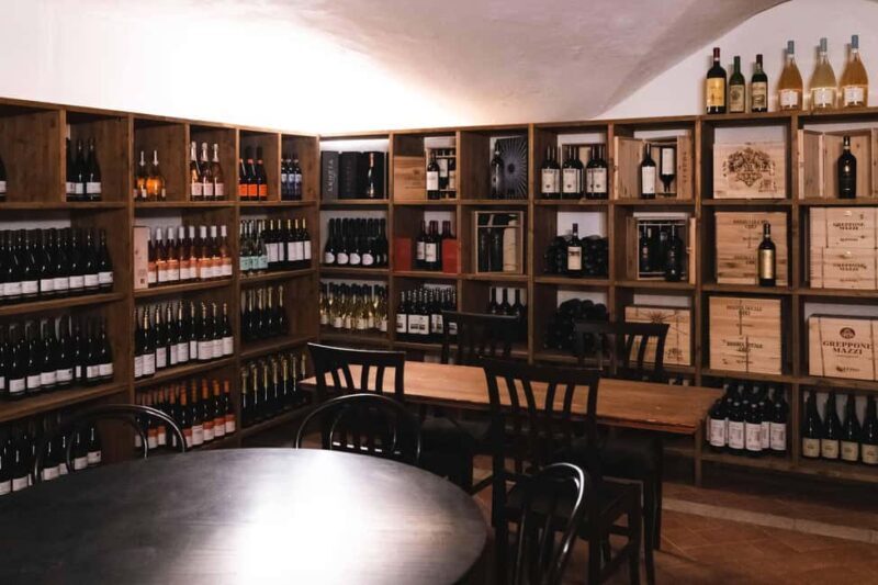 Taverna dei Servi Florence: Traditional Tuscan wine tasting - Who Would Enjoy This Experience?