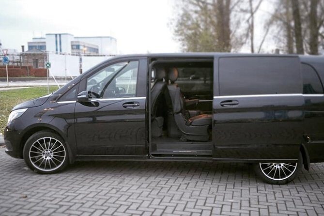 Taxi Brussels Airport  Airport DE Charleroi (1 to 8 places) - Key Points