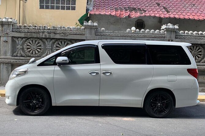 Taxi from Phnom Penh to Battambang with English speaking driver - In-Depth Look at the Phnom Penh to Battambang Taxi Experience
