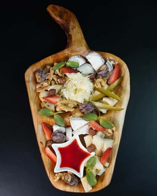 TBILISI: Authentic Georgian Cheese Tasting Experience - Key Points