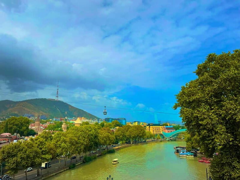 Tbilisi: Chronicle of Georgia, Old-town, Lake & 2 Cable Cars - Who Is This Tour Best For?