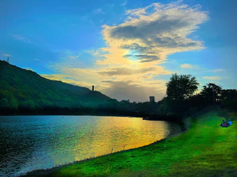 Tbilisi: Chronicle of Georgia, Old-town, Lake & 2 Cable Cars - FAQ