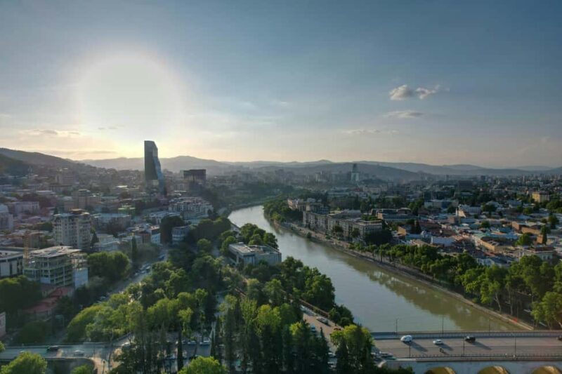 Tbilisi: Left and Right Banks of City - Culture & Local Life - Key Points