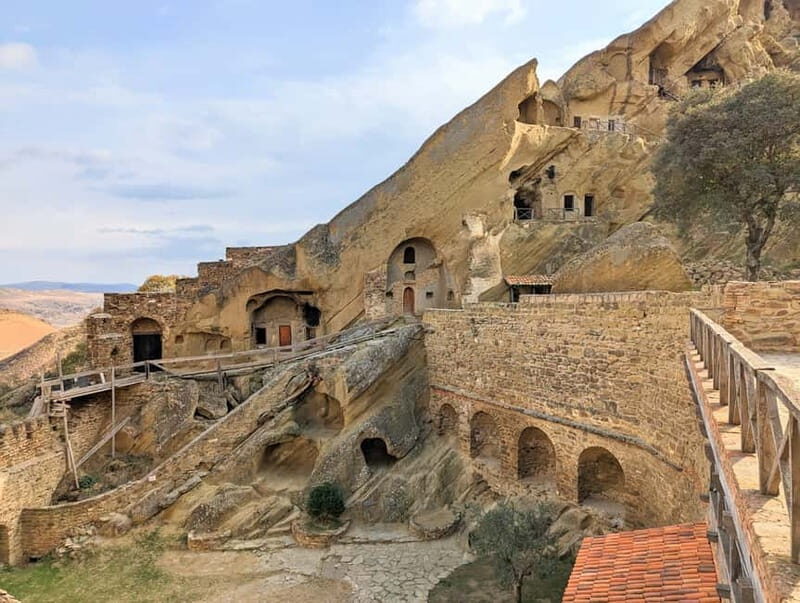 Tbilisi: Real Adventure  Gareja & Rainbow Desert 4x4 + Hike - Who Will Love This Tour?