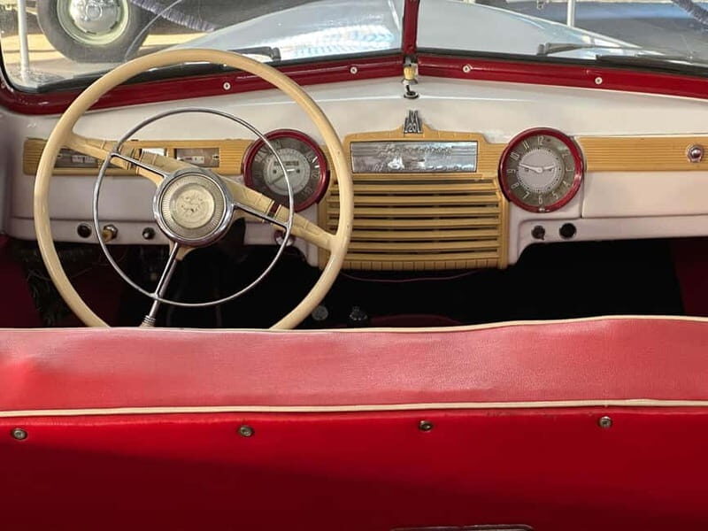 Tbilisi: Soviet Secrets on Wheels, Vintage Museum Car Tour - An In-Depth Look at the Vintage Soviet Car Tour