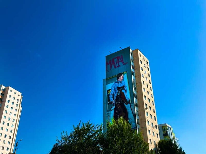 Tbilisi: Soviet Suburbs and Murals Exhibition Guided Tour - A Deep Dive into the Tour Experience