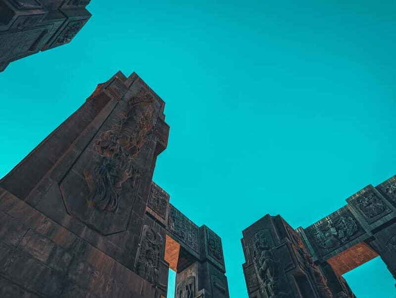 Tbilisi: Transfer & Guided Tour to The Georgian Stonehenge - FAQ