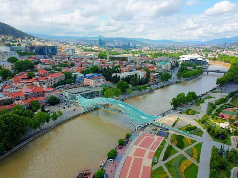 tbilisi:cityseeghting cruize on river - Meeting, Accessibility, and Flexibility