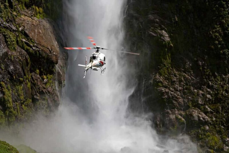 Te Anau: Milford Sound Scenic Flight with Lakeside Landing - Authentic Experiences and Insights from Travelers