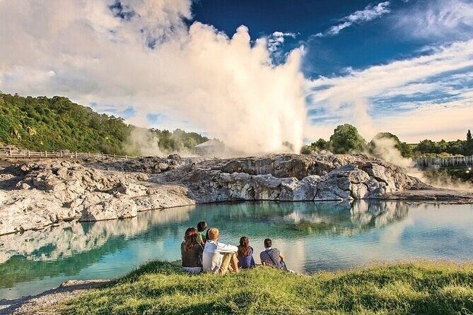 Te Puia Geothermal Valley - Rotorua - Exploring Te Puia Geothermal Valley: A Must-See in Rotorua