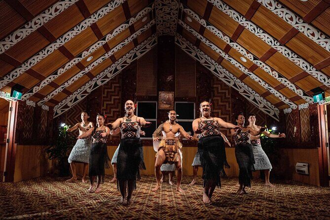 Te Puia: Te P Indigenous Evening Experience with Dinner - Who Should Consider This Tour?