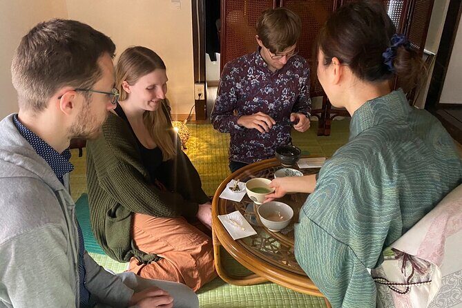 Tea Ceremony in a Century-old Japanese Town House - An Introduction to the Tea Ceremony Experience in Beppu